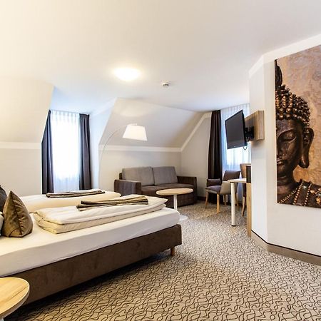 Amtsstueble Hotel & Restaurant Mosbach  Eksteriør billede